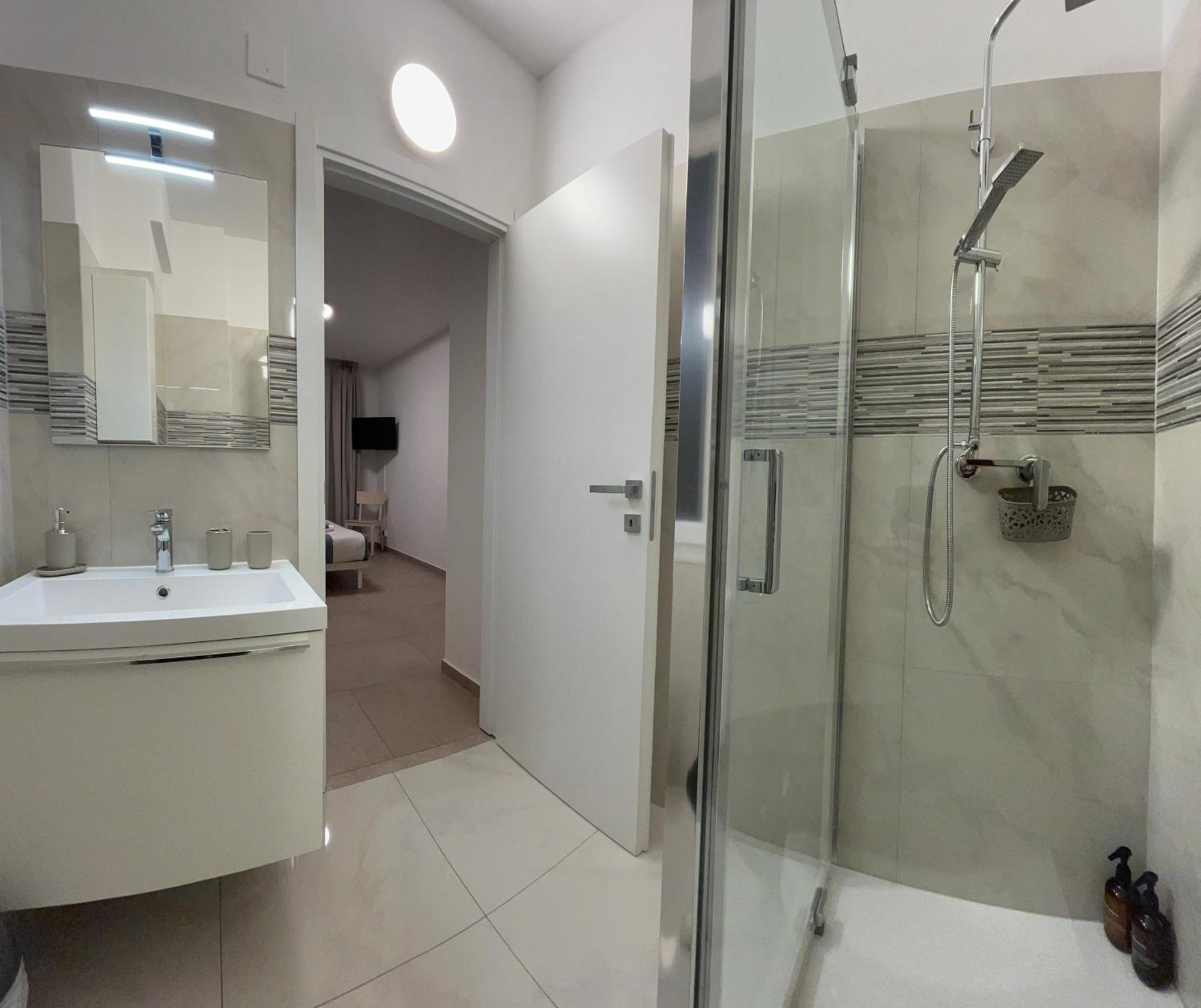 *Veranda'S Rooms* - Free Parking In Central לוגאנו מראה חיצוני תמונה