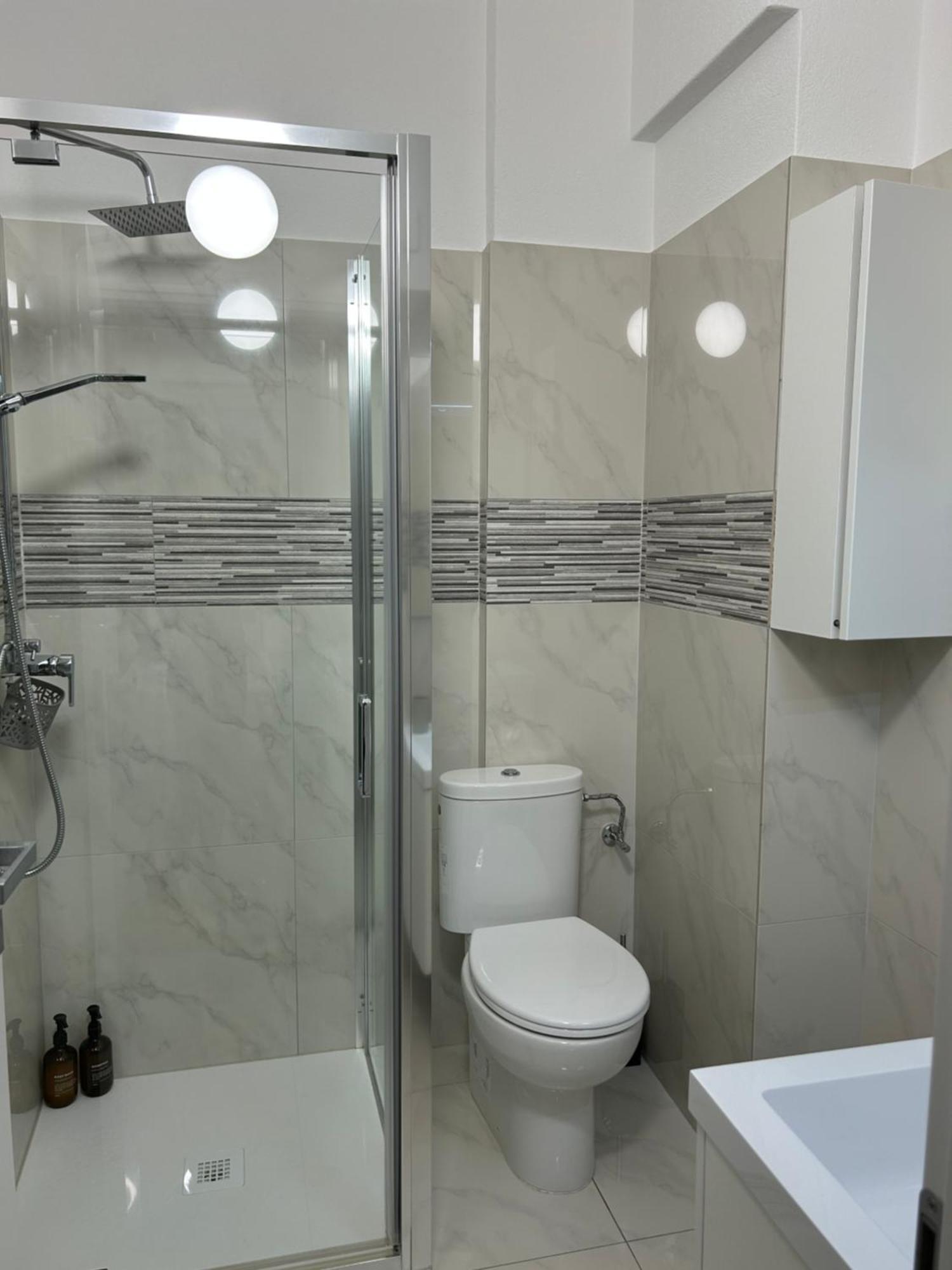 *Veranda'S Rooms* - Free Parking In Central לוגאנו מראה חיצוני תמונה