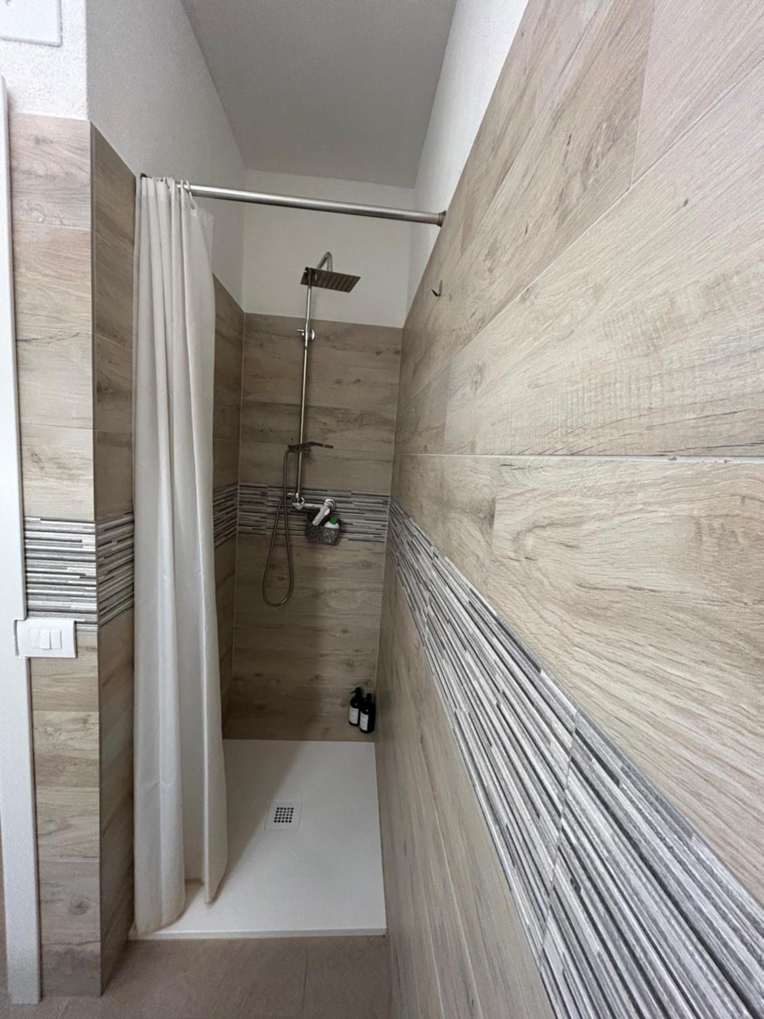 *Veranda'S Rooms* - Free Parking In Central לוגאנו מראה חיצוני תמונה